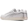 Japan S «Triple White»